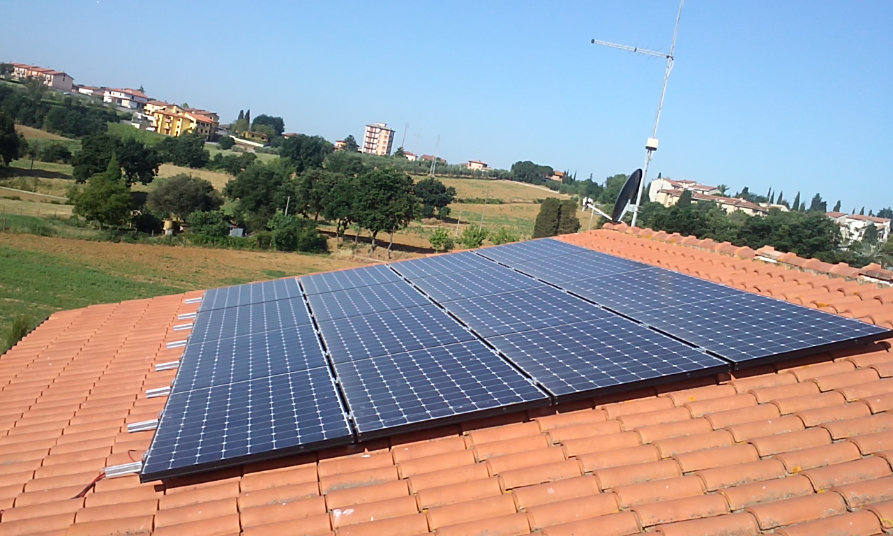 Impianto Fotovoltaico Lightland SunPower a Foiano della Chiana, Arezzo Lombardia